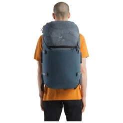Arc'teryx Konseal 40 - Climbing Backpack -Outdoor Equipment Series arcteryx konseal 40 climbing backpack detail 7