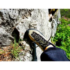 La Sportiva TC Pro - Climbing Shoes 22 La Sportiva TC Pro - Climbing Shoes -Outdoor Equipment Series la sportiva tc pro climbing shoes 1857e12bb362b884bfe7e15755660713 1